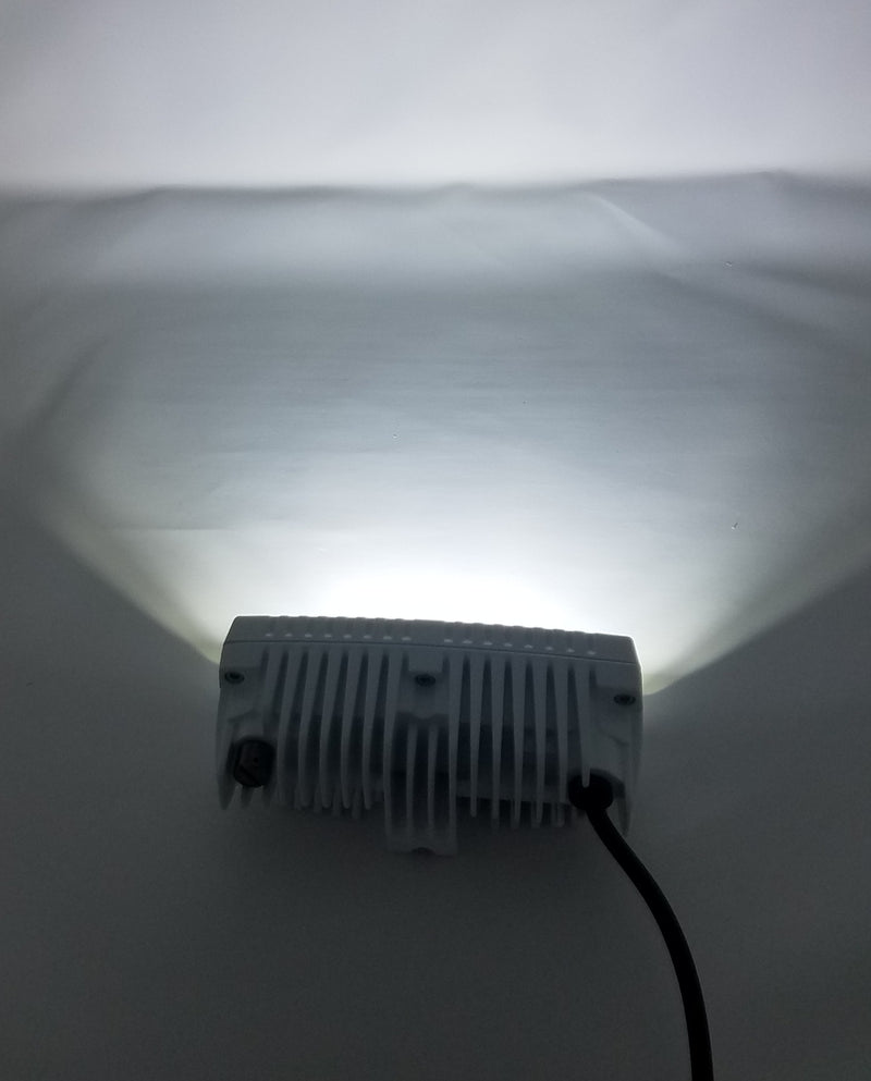Aurora 4 Inch LED Marine Spreader Light - 1,800 Lumens Wide Angle Beam